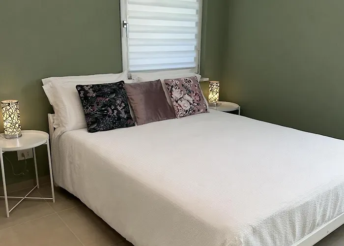 Isabellaguesthouse 3*